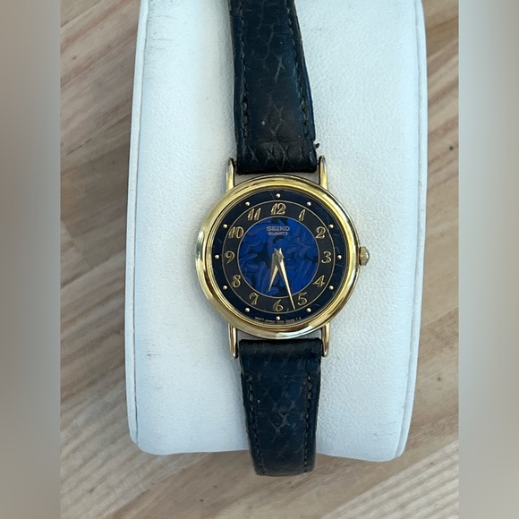 Seiko Ladies Watch Vintage Rare Black Calfskin Strap Gold Tone and Blue Dial - Picture 5 of 14